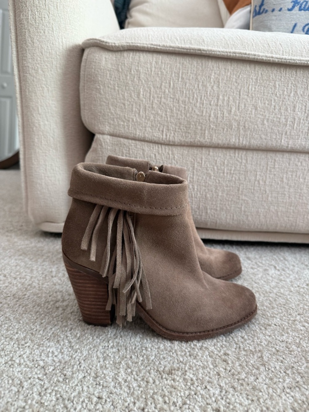 Jessica Simpson Fringe Suede Ankle Booties in Taupe